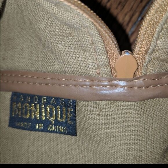 ‎Small Monique Handbag - Picture 4 of 4